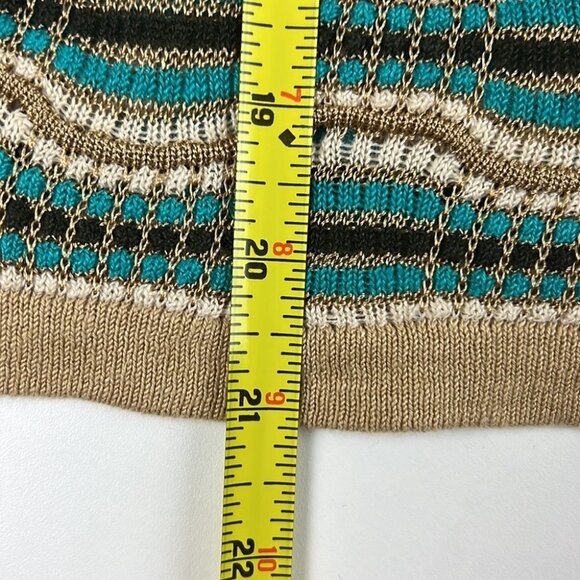 Super Cute Patterned Horizontal Stripe Sleeveless Knit Top - Picture 6 of 7